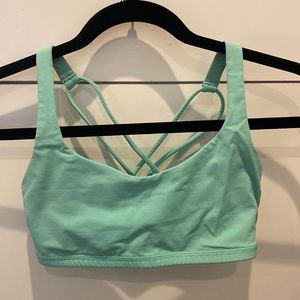 Lululemon sports bra